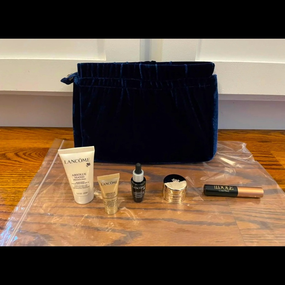 Lancôme Cosmetics Makeup & Skincare Gift Set, New!
